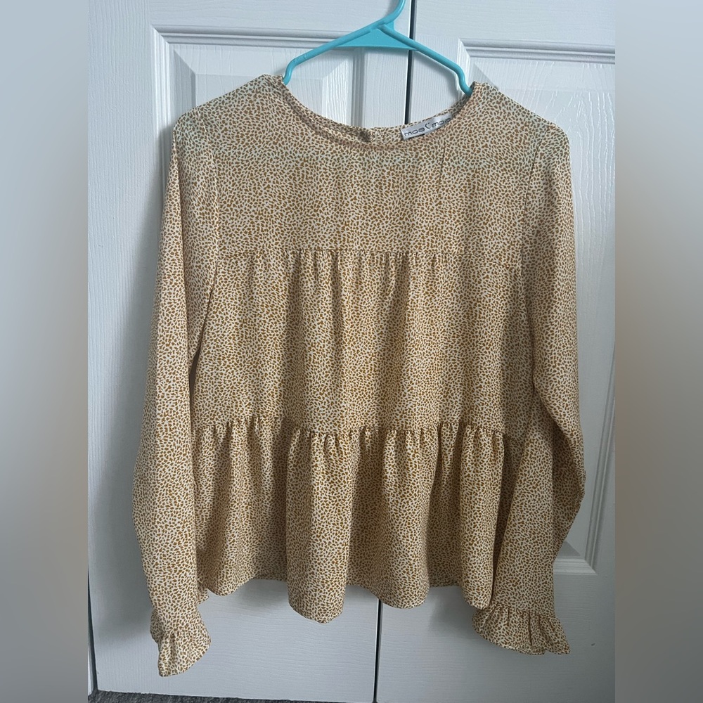 Blouse, barely worn.